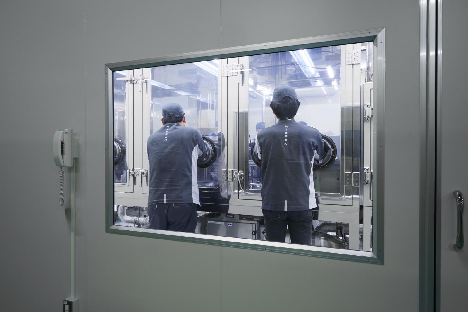 Εργοστάσιο για μπαταρίες στερεάς κατάστασης η Nissan